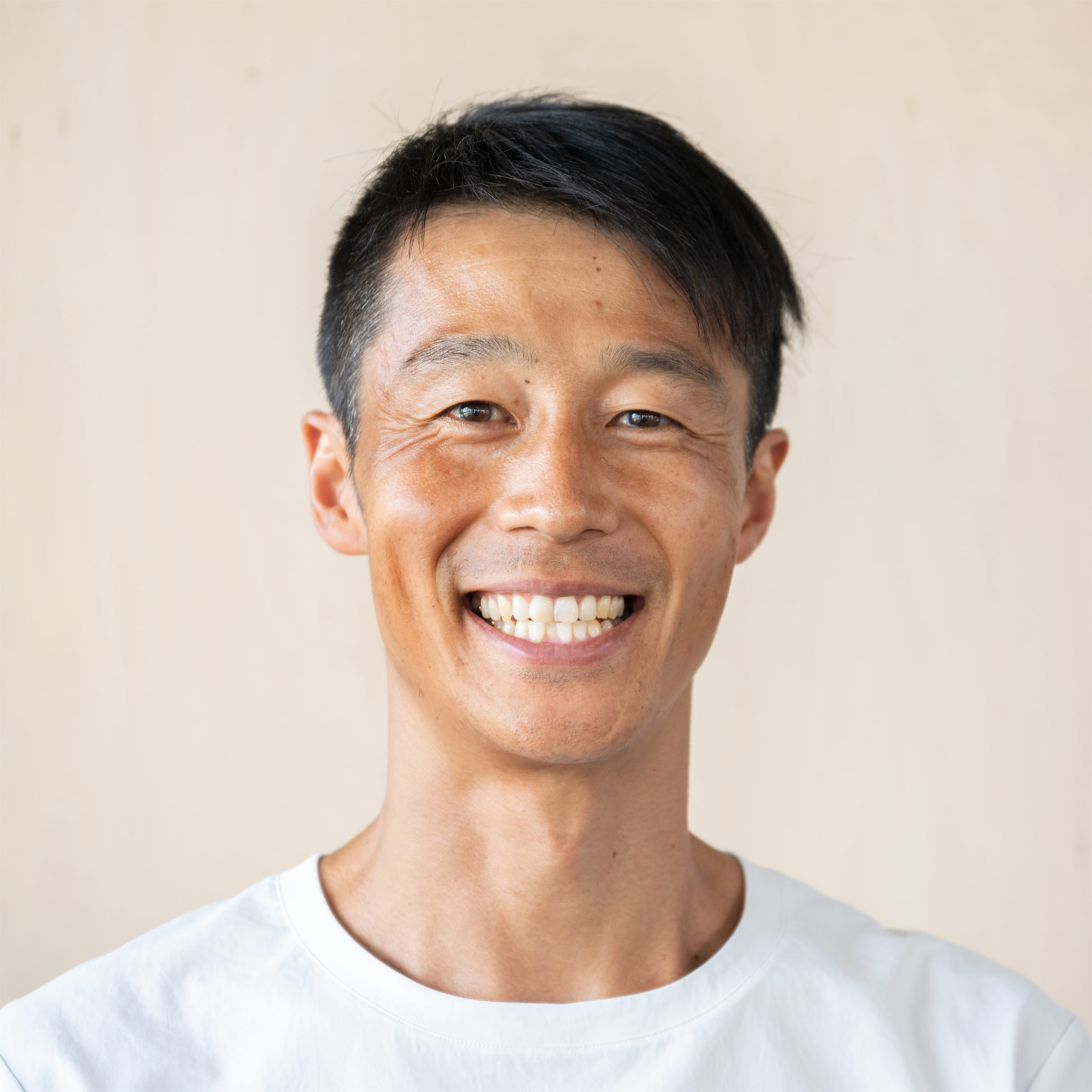 山本健一