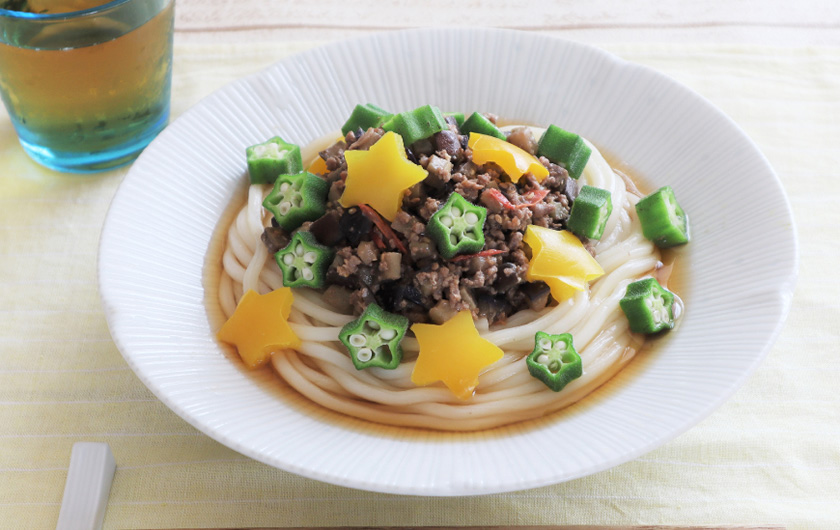 夏野菜の肉みそうどん