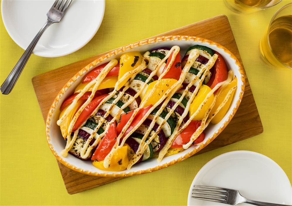 写真：彩り野菜のアイオリマヨ焼き