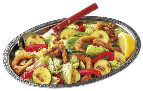 イカ唐と彩り野菜のスモーキーソース