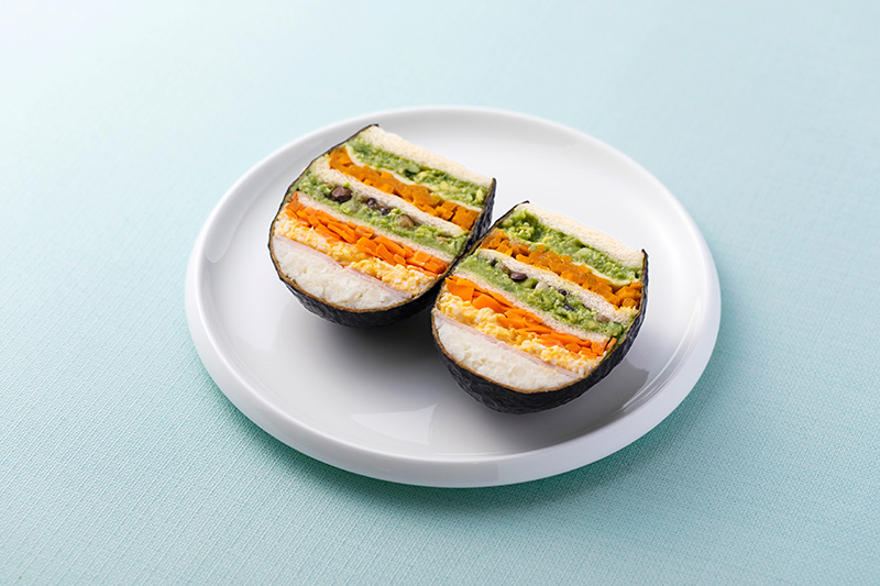 まるごとアボカドサラダ(Whole Avocado Salad)断面図